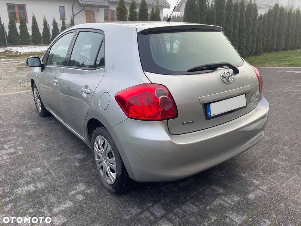 Toyota Auris - 5