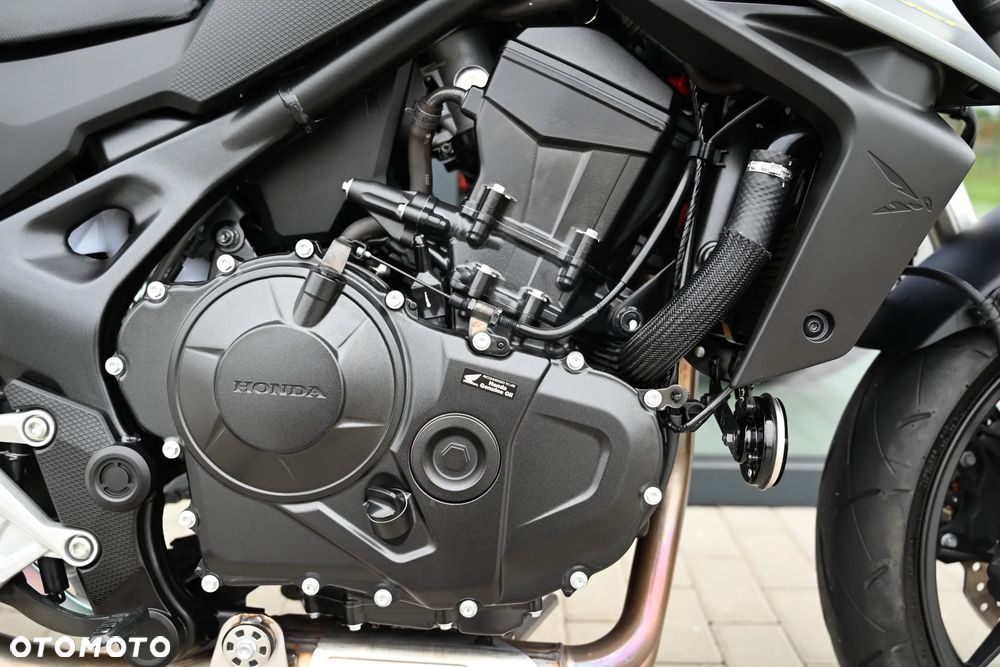 Honda Hornet - 11