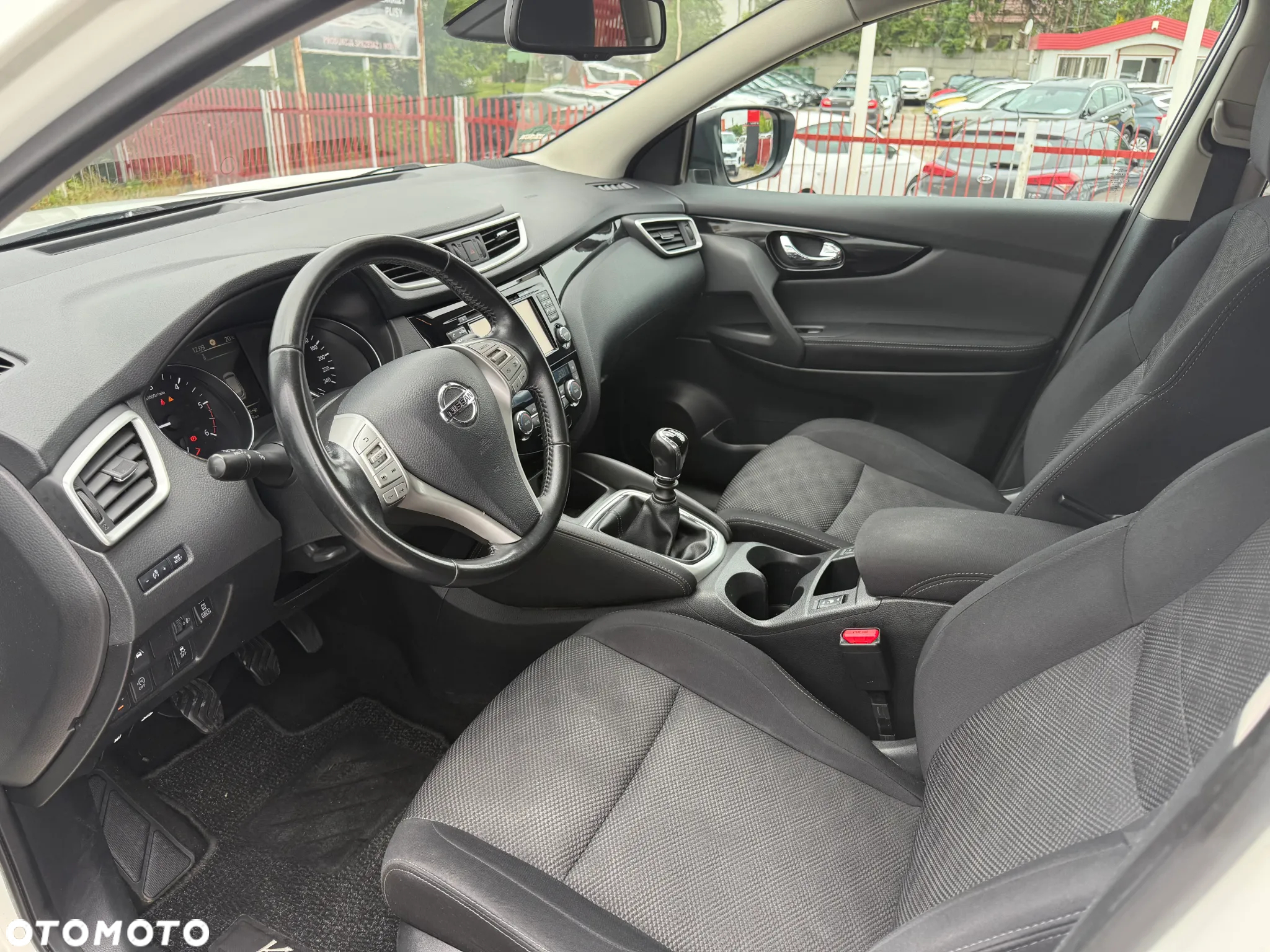 Nissan Qashqai 1.6 DCi 4x4 Tekna - 7