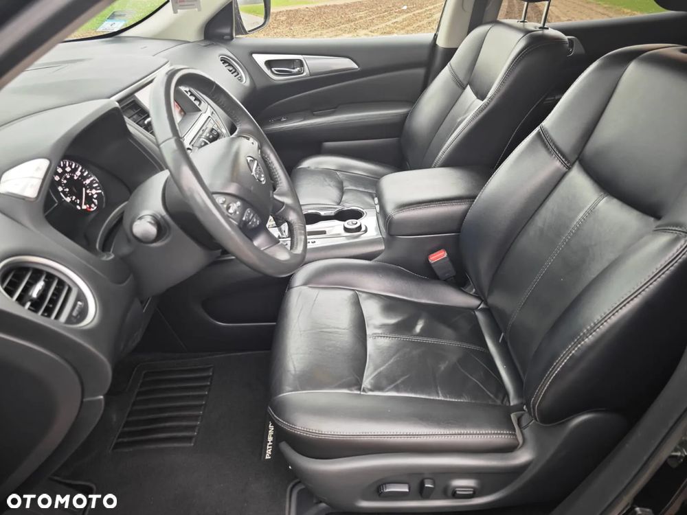 Nissan Pathfinder - 21