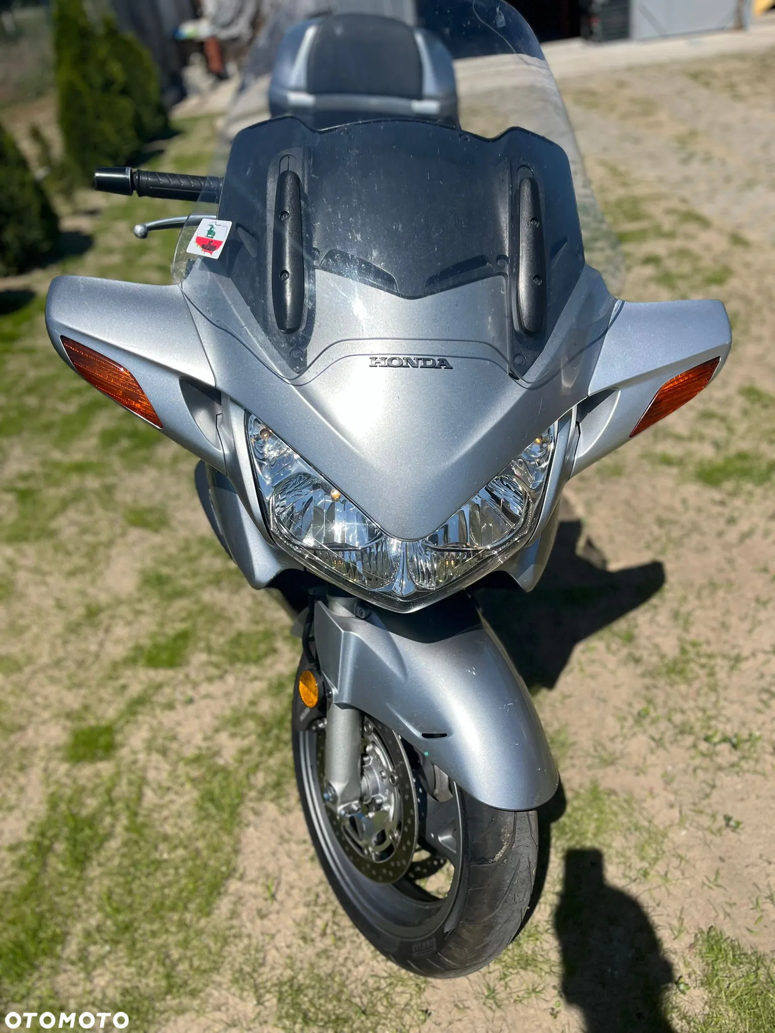 Honda ST - 9