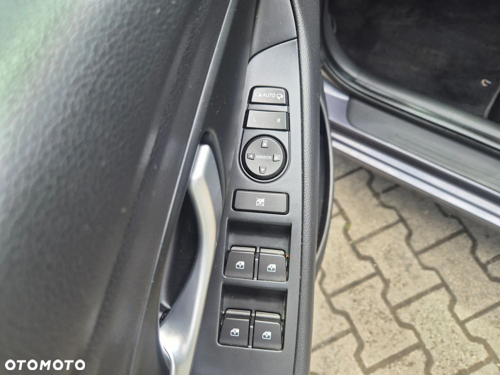 Hyundai i30 1.4 Trend - 14