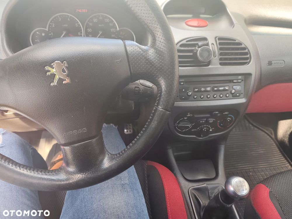 Peugeot 206 - 6