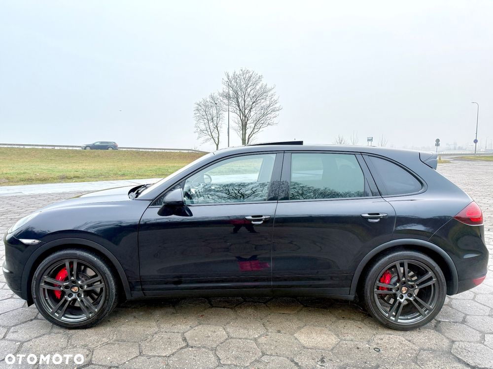 Porsche Cayenne Turbo Tiptronic S - 18