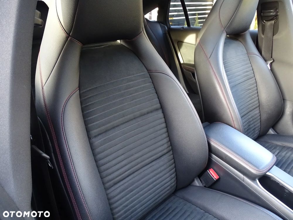Mercedes-Benz CLA 200 7G-DCT AMG Line - 21