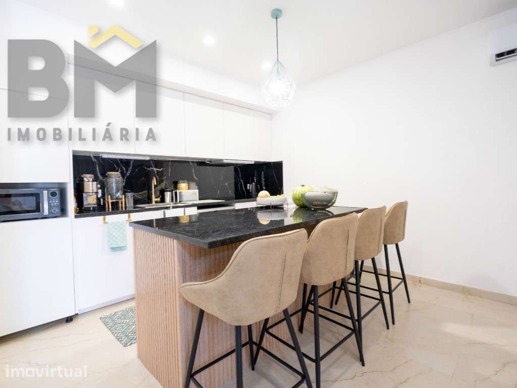 Moradia T4 com jardim em Castelo Branco - Grande imagem: 4/26