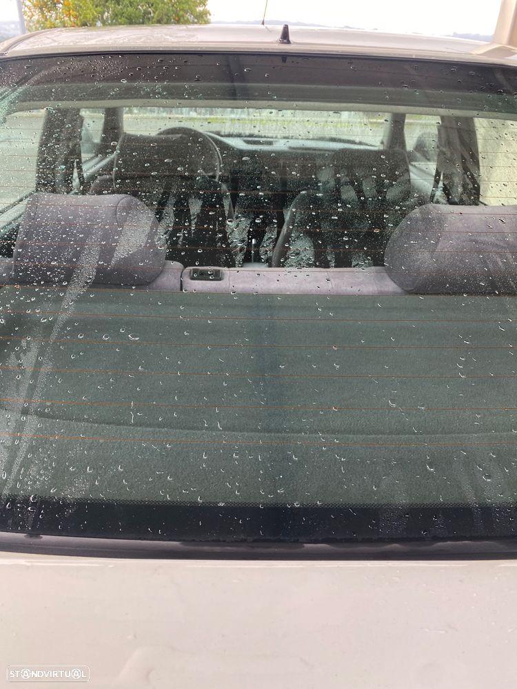 Honda Civic 1.6 ESi - 9