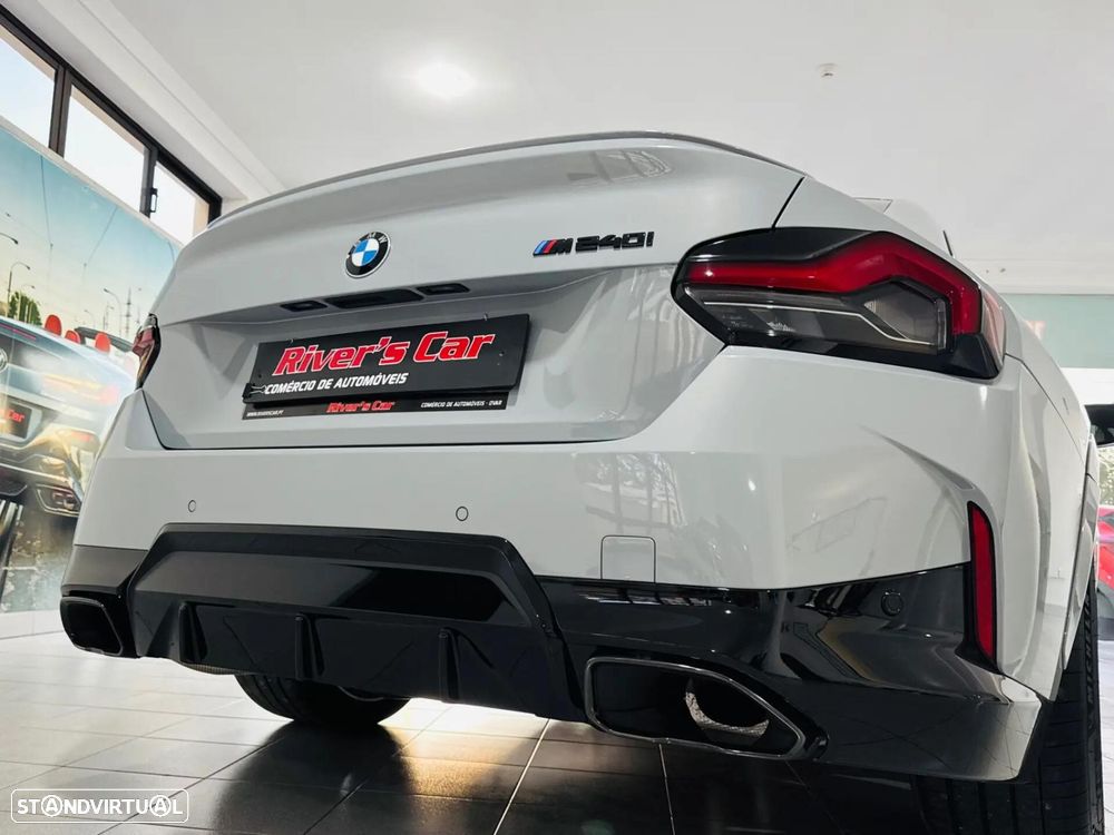 BMW M240i xDrive Auto - 15