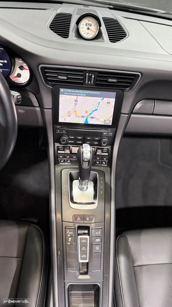 Porsche 911 (991) Carrera 4 GTS PDK - 30