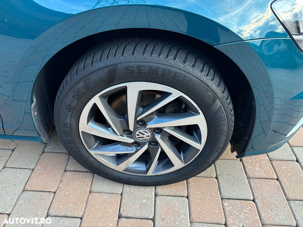Volkswagen Golf 1.6 TDI DSG Sound - 24