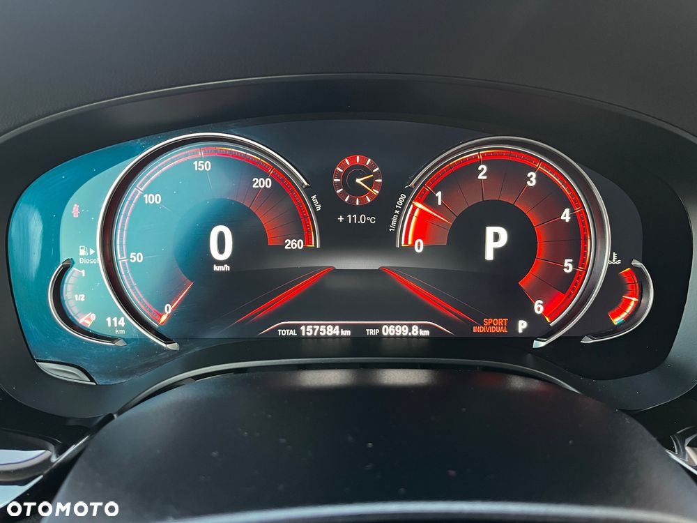 BMW Seria 5 530d Sport Line - 30