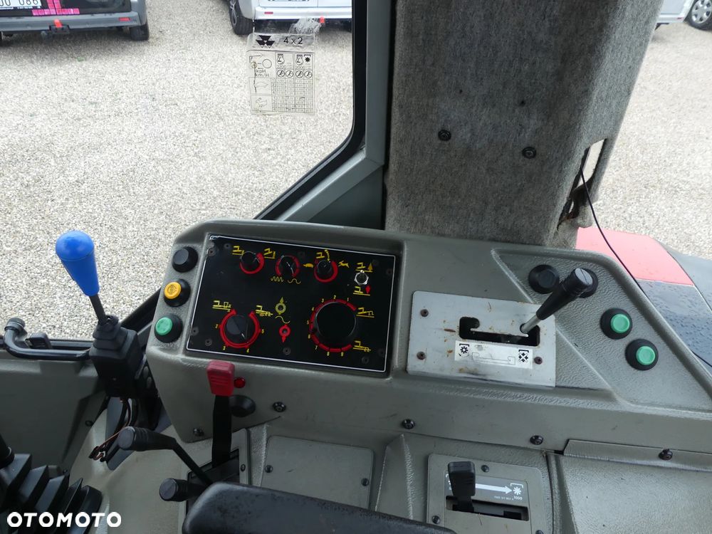 Massey Ferguson 3060 4x4 80 KM - 11