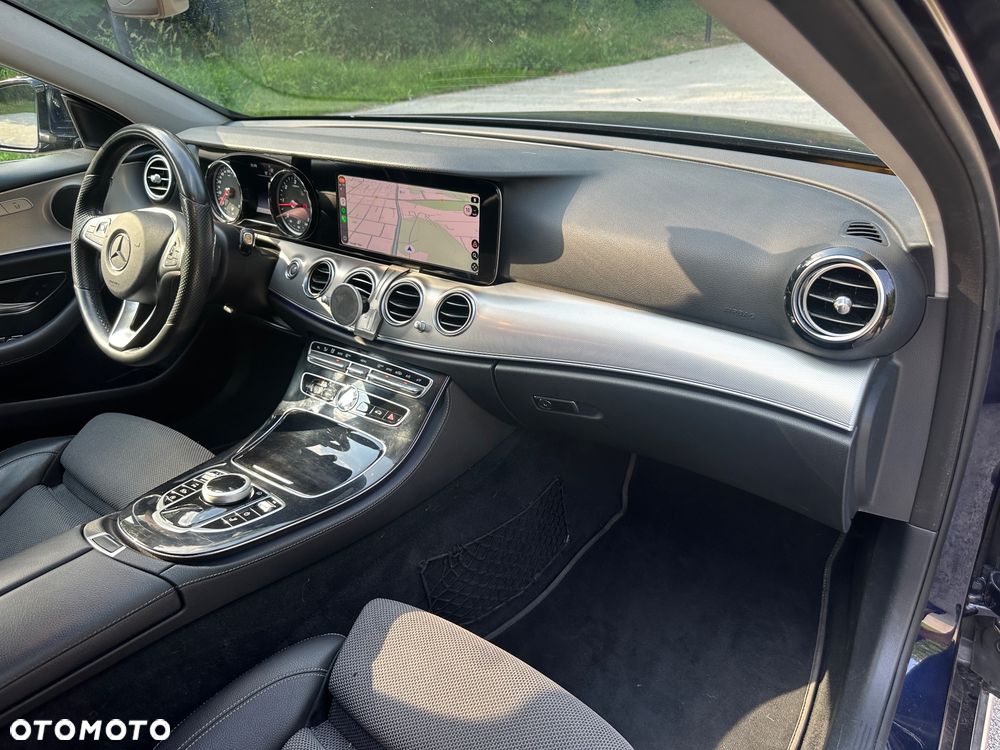 Mercedes-Benz Klasa E - 20