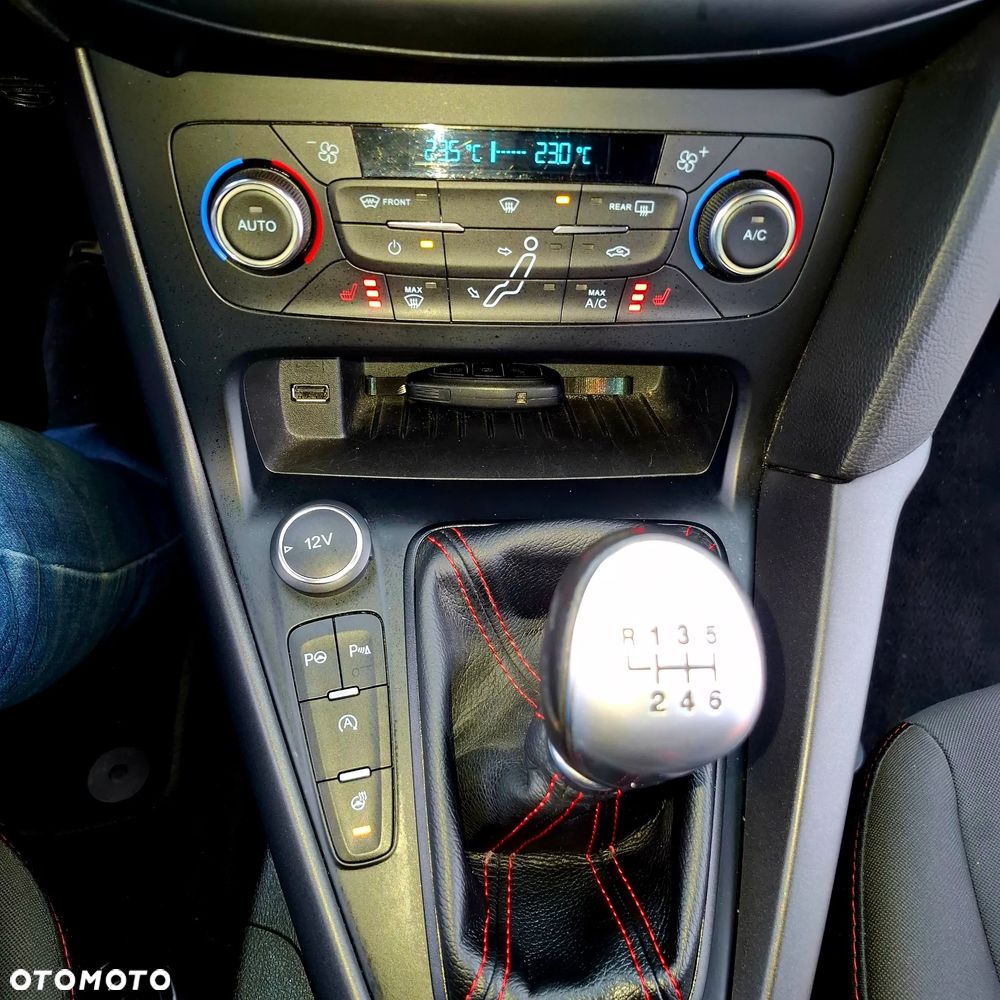Ford Focus 1.5 EcoBoost Start-Stopp-System Sport - 31