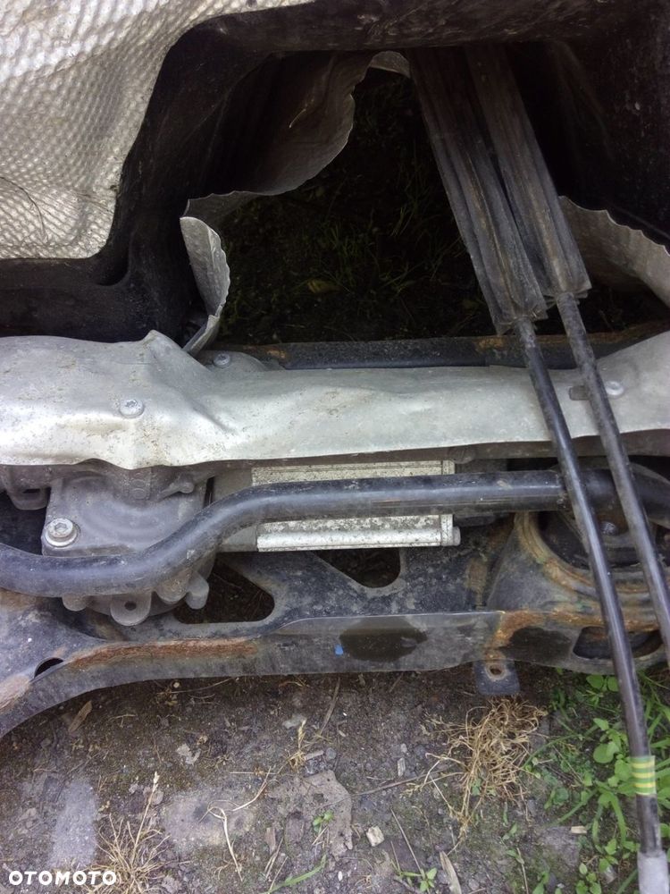 MAGLOWNICA PRZEKŁADNIA VW JETTA 5C1423051D - 1