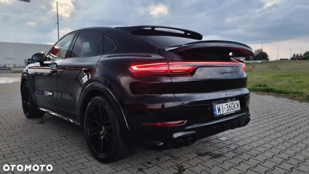 Porsche Cayenne - 19
