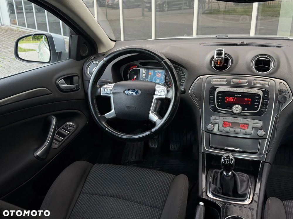 Ford Mondeo 2.0 TDCi Titanium X - 28