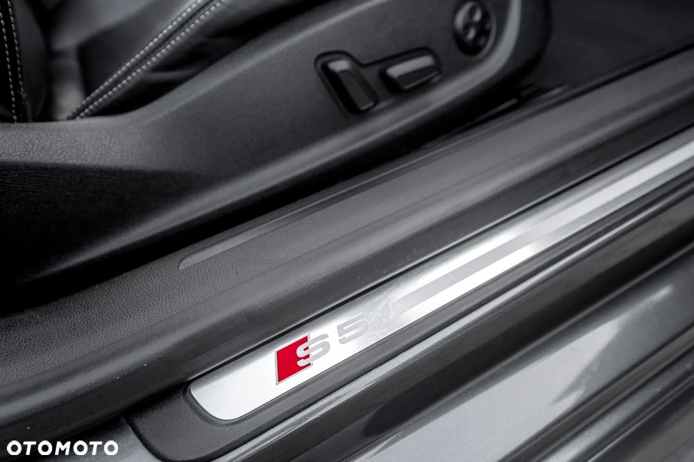 Audi S5 Cabrio S tronic - 34