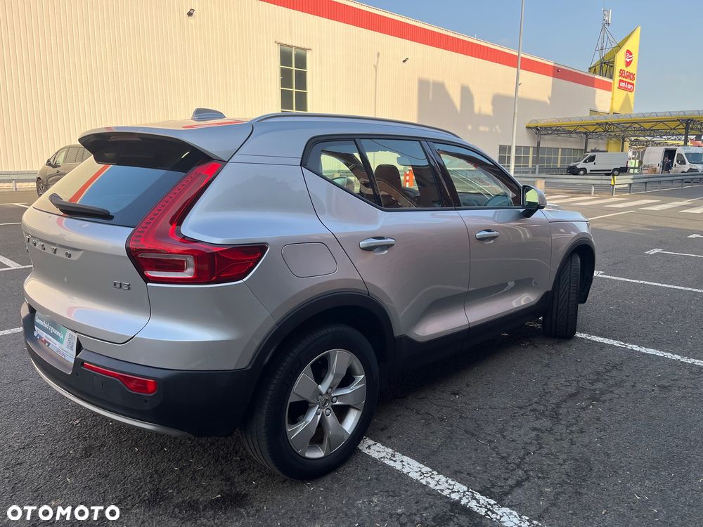 Volvo XC 40 D3 Momentum Pro - 7