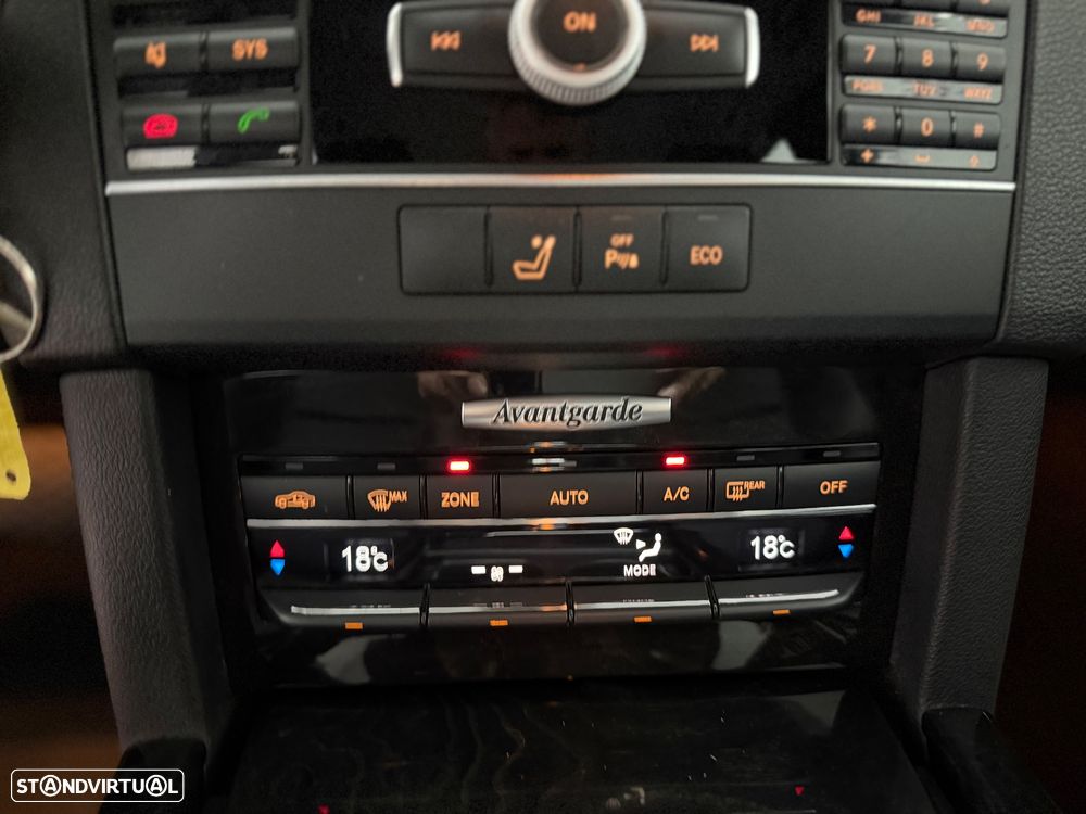 Mercedes-Benz E 250 BlueTEC Avantgarde Auto. - 24
