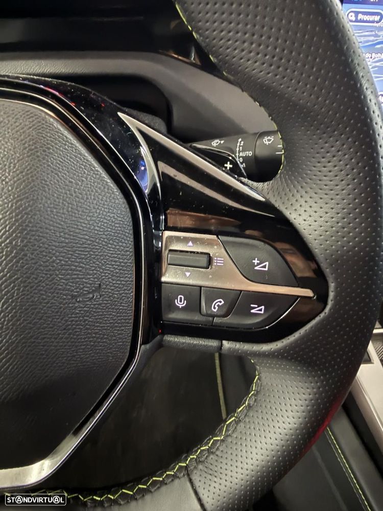 Peugeot 408 1.6 Hybrid GT e-EAT8 - 24