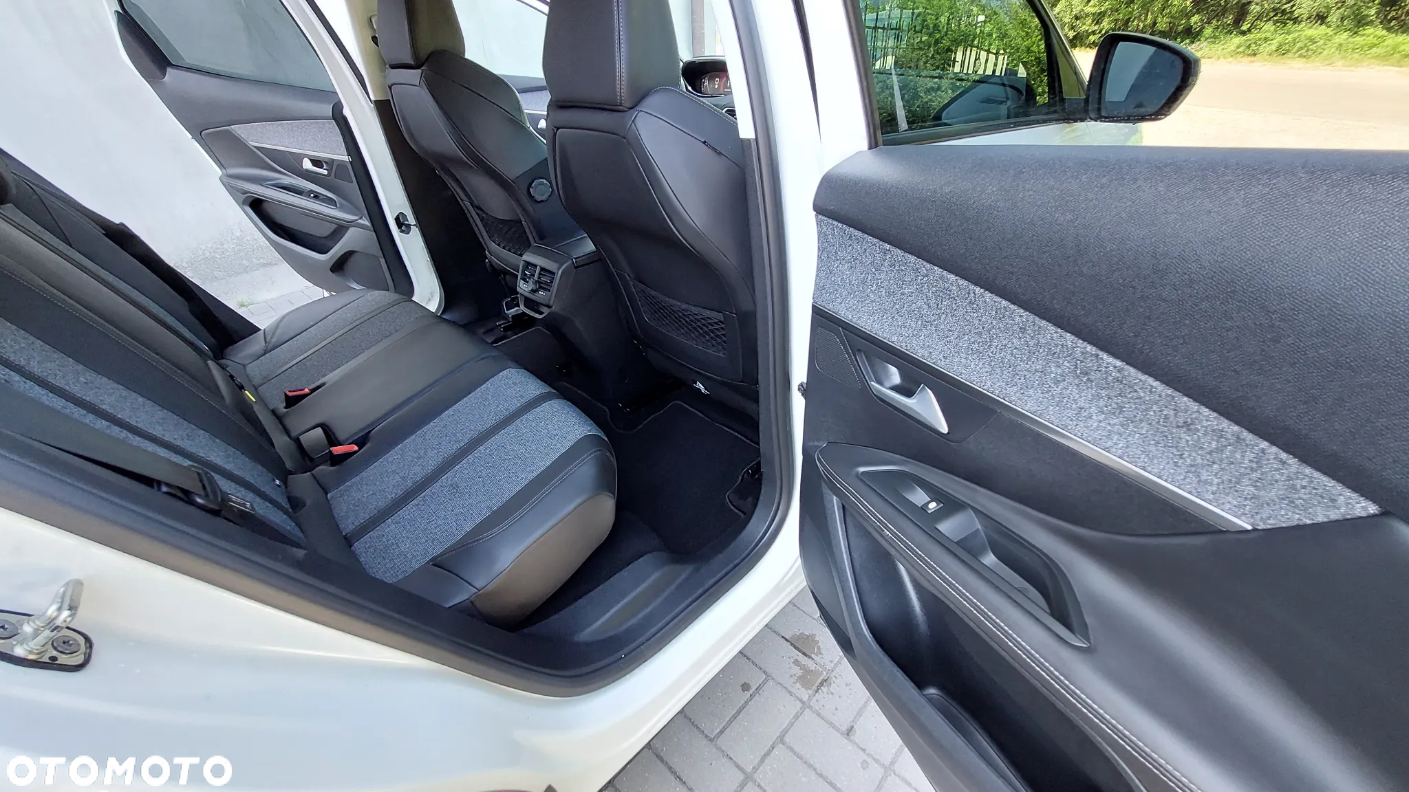 Peugeot 3008 1.2 PureTech Access S&S - 25