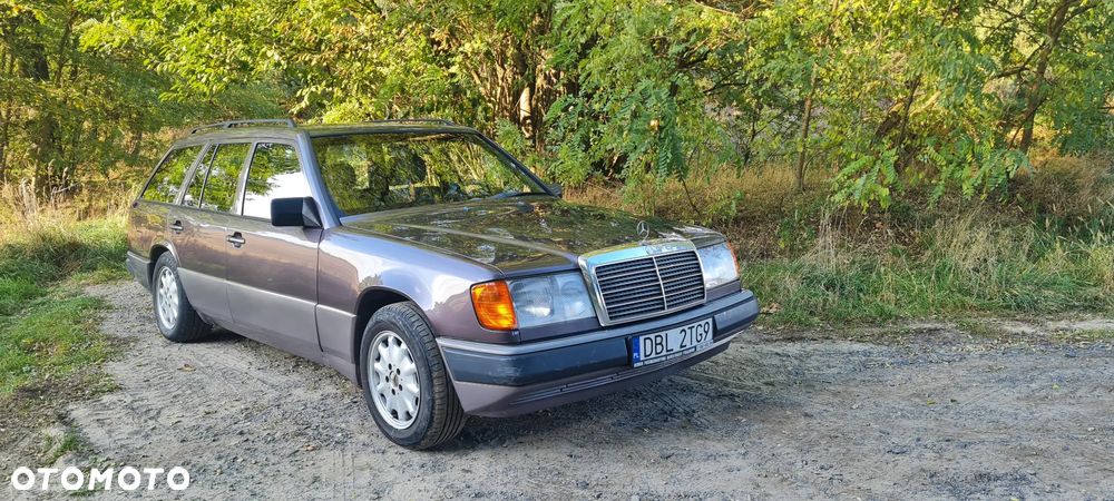 Mercedes-Benz W124