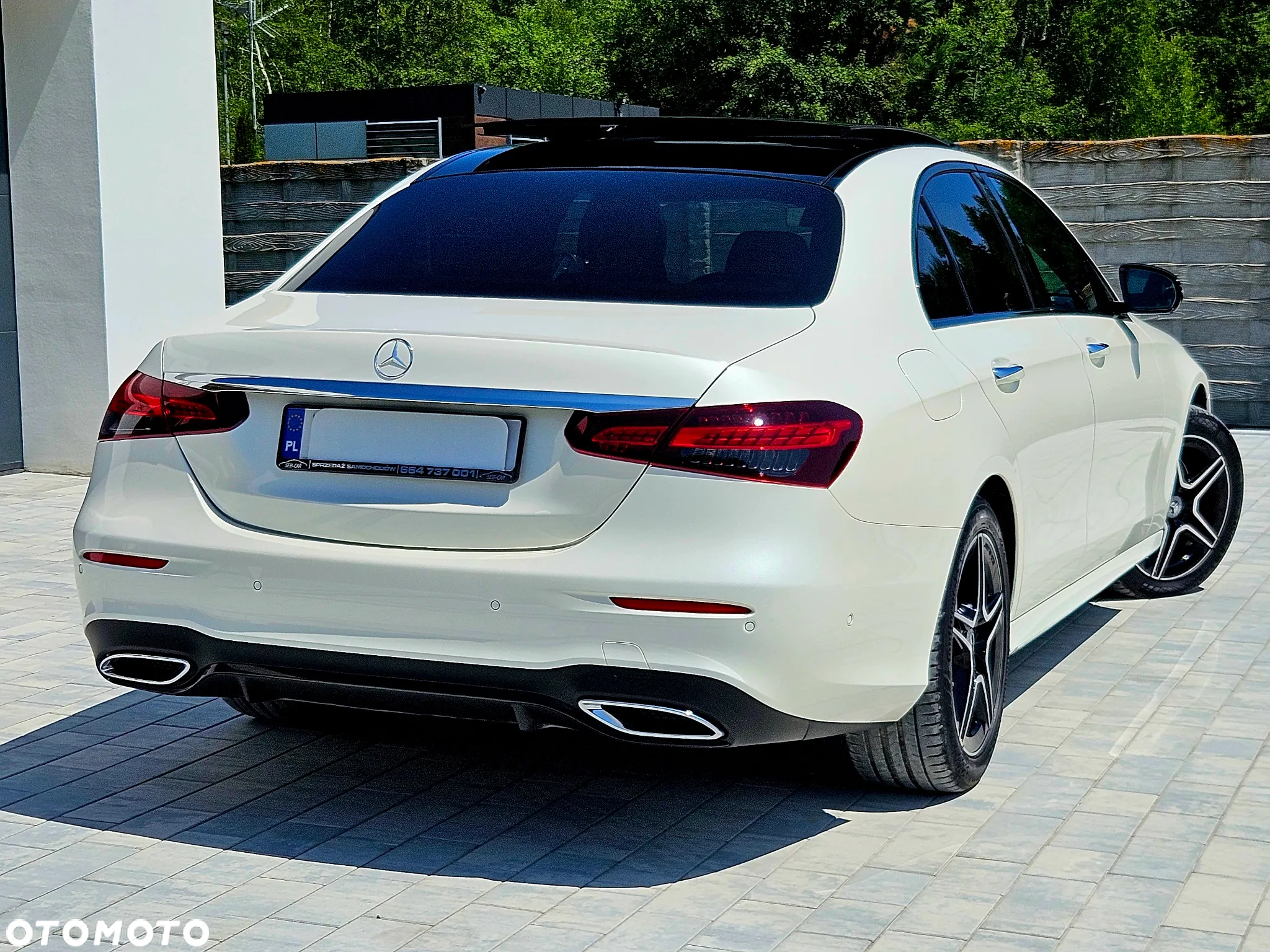 Mercedes-Benz Klasa E 220 d 4-Matic 9G-TRONIC - 3
