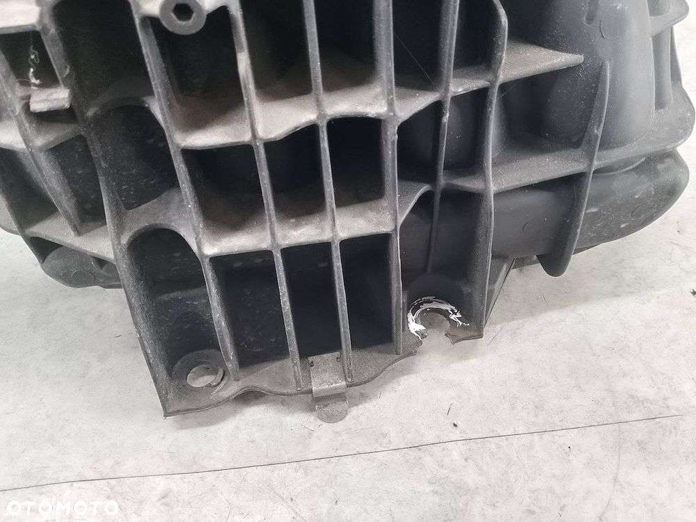 KOLEKTOR SSĄCY BMW 1 E81 FL 2.0 16V 116i - 4