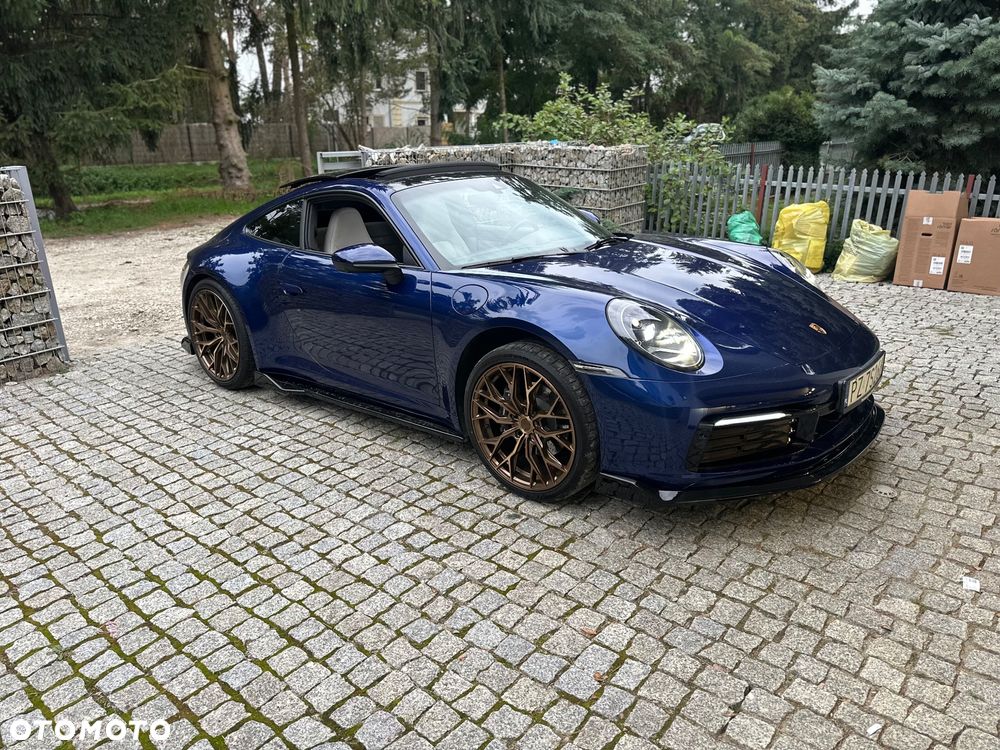 Porsche 911 Carrera - 1