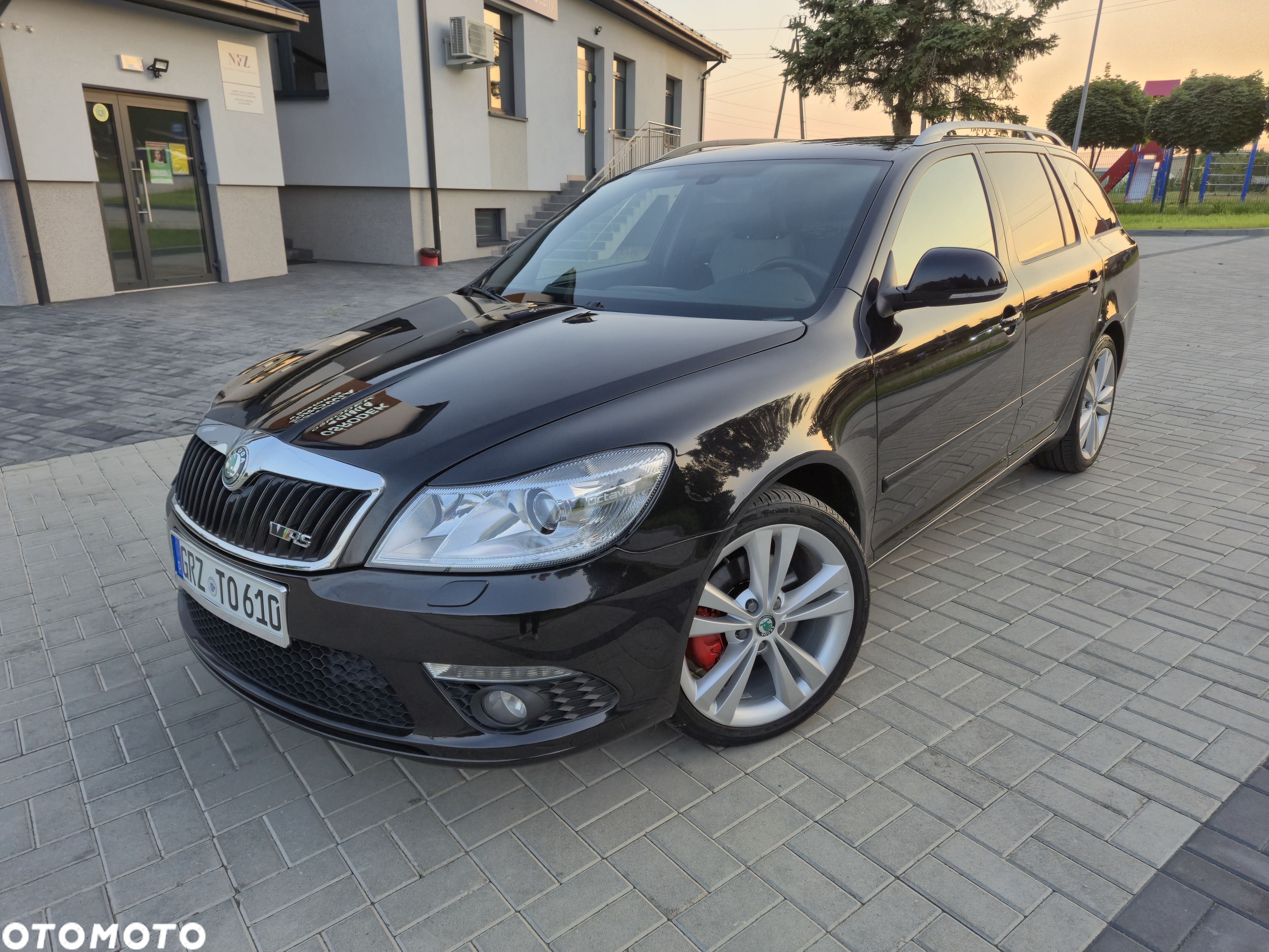 Skoda Octavia Combi 2.0 TSI RS - 1