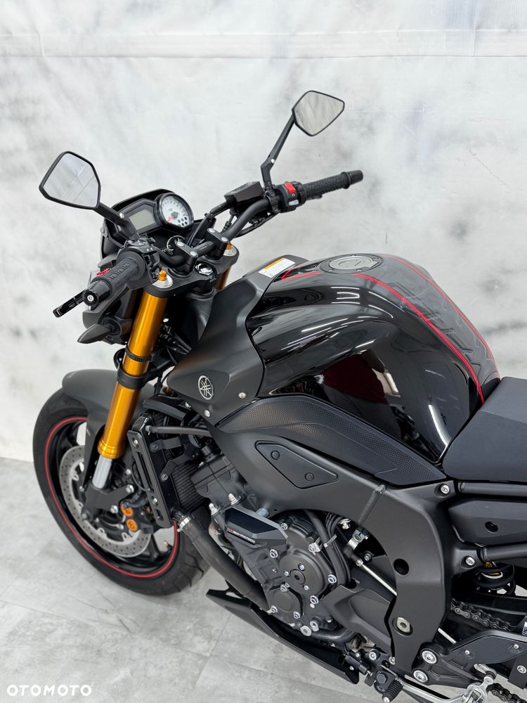 Yamaha FZ8 - 12