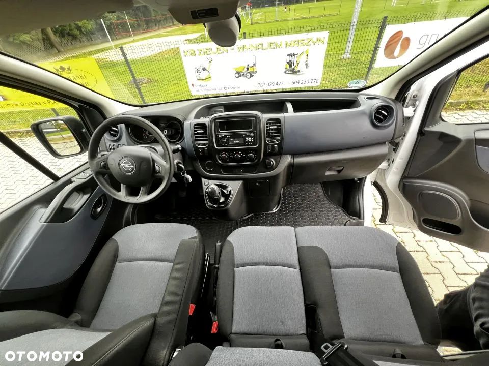 Opel Vivaro - 8