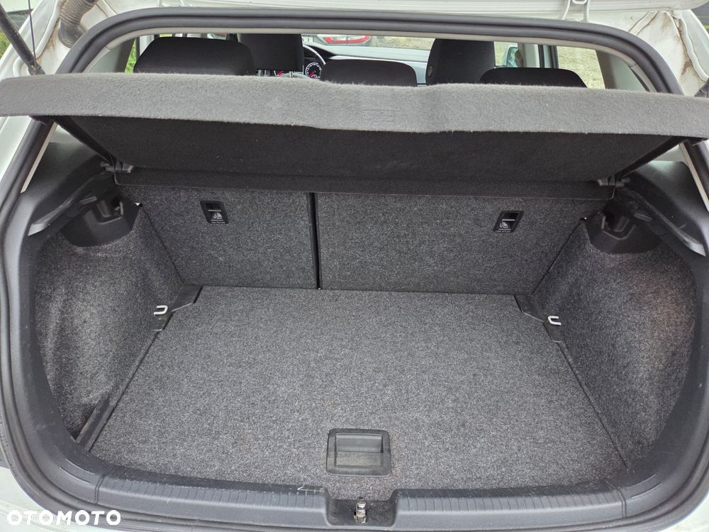 Volkswagen Polo 1.6 TDI SCR Highline - 12