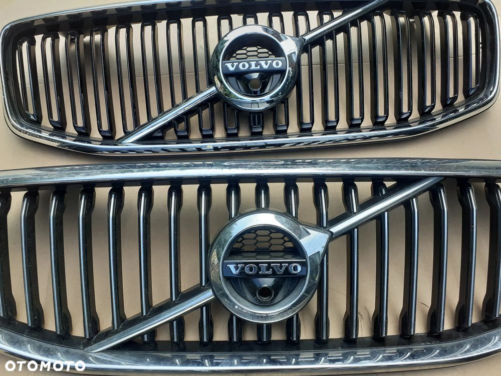 Volvo XC60II Grille Atrapy Chłodnicy - 12