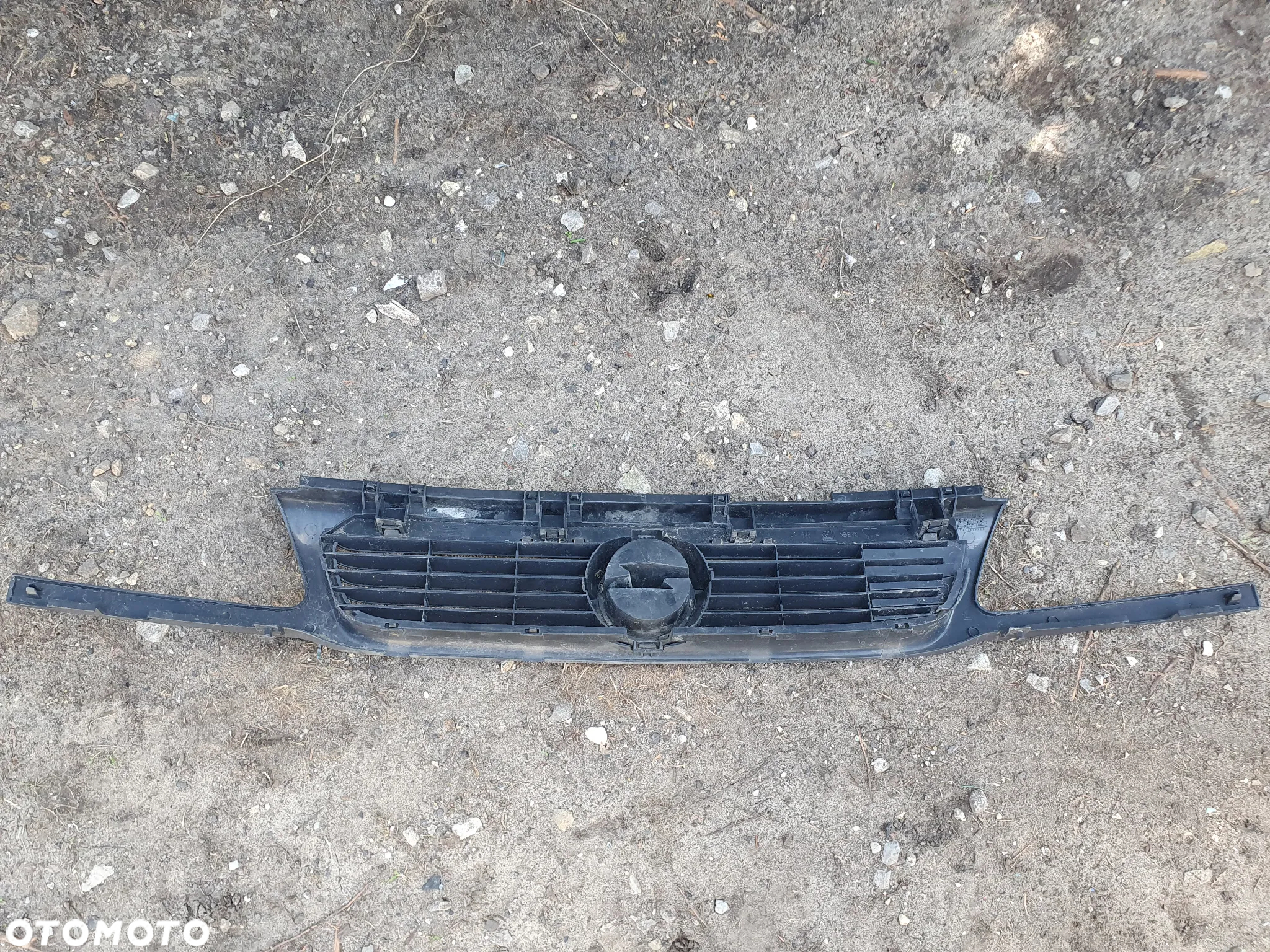 OPEL ASTRA F I GRILL PRZEDNIA ATRAPA PRZÓD EMBLEMAT - 7