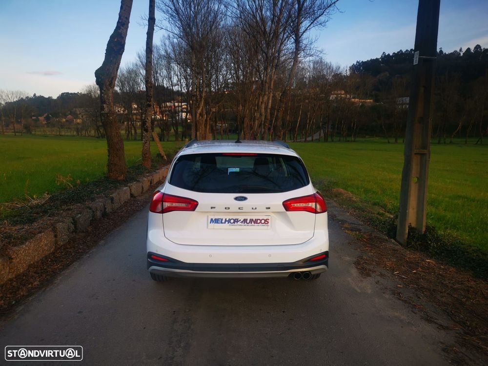 Ford Focus SW 1.5 TDCi EcoBlue ST-Line - 4