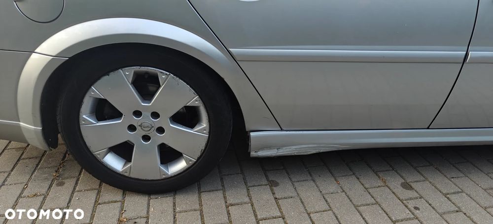 Opel Vectra 3.2 Sport - 25