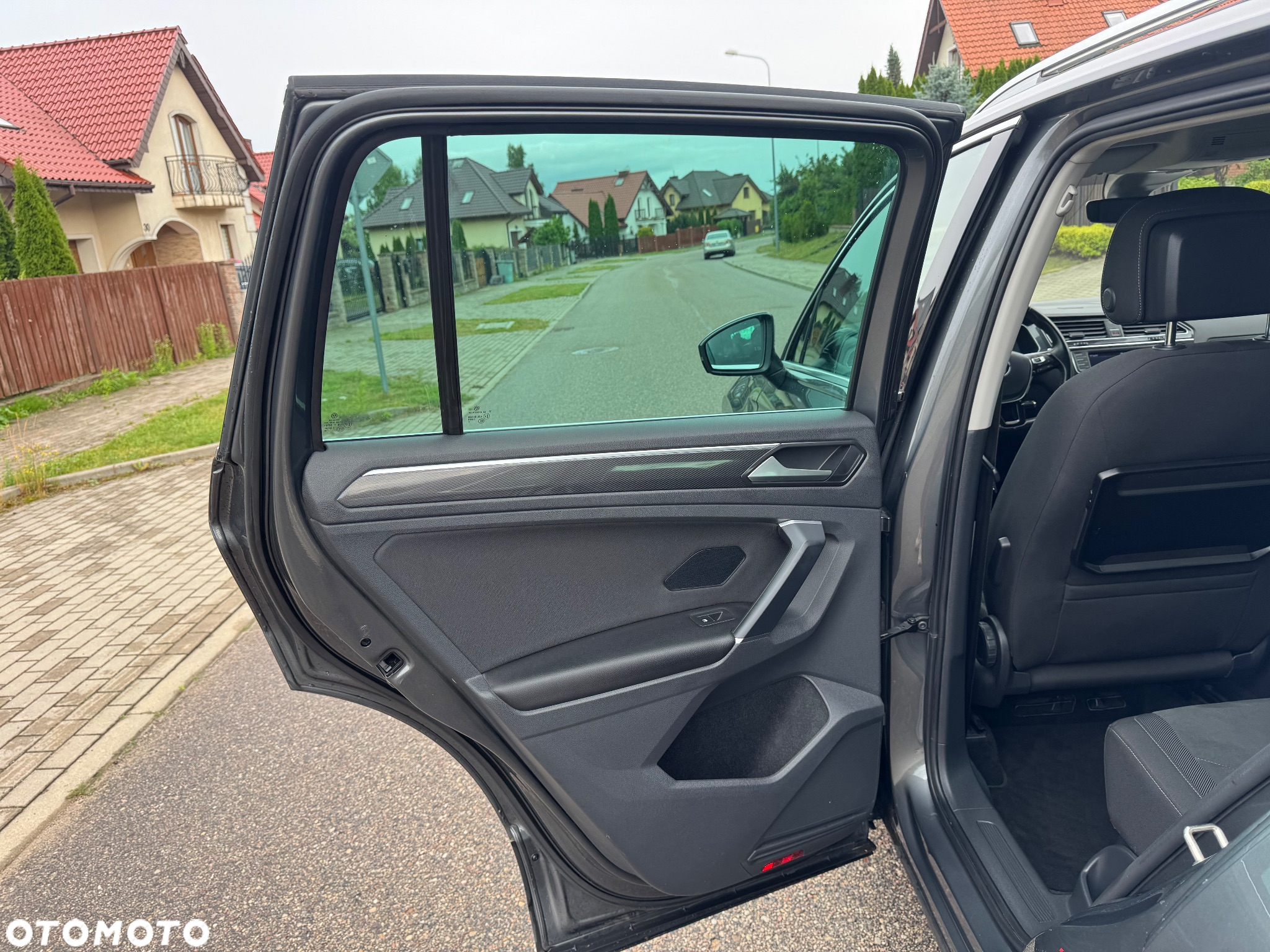 Volkswagen Tiguan - 19