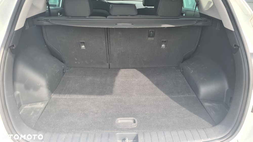 Hyundai Tucson 1.7 CRDI BlueDrive Style 2WD - 11