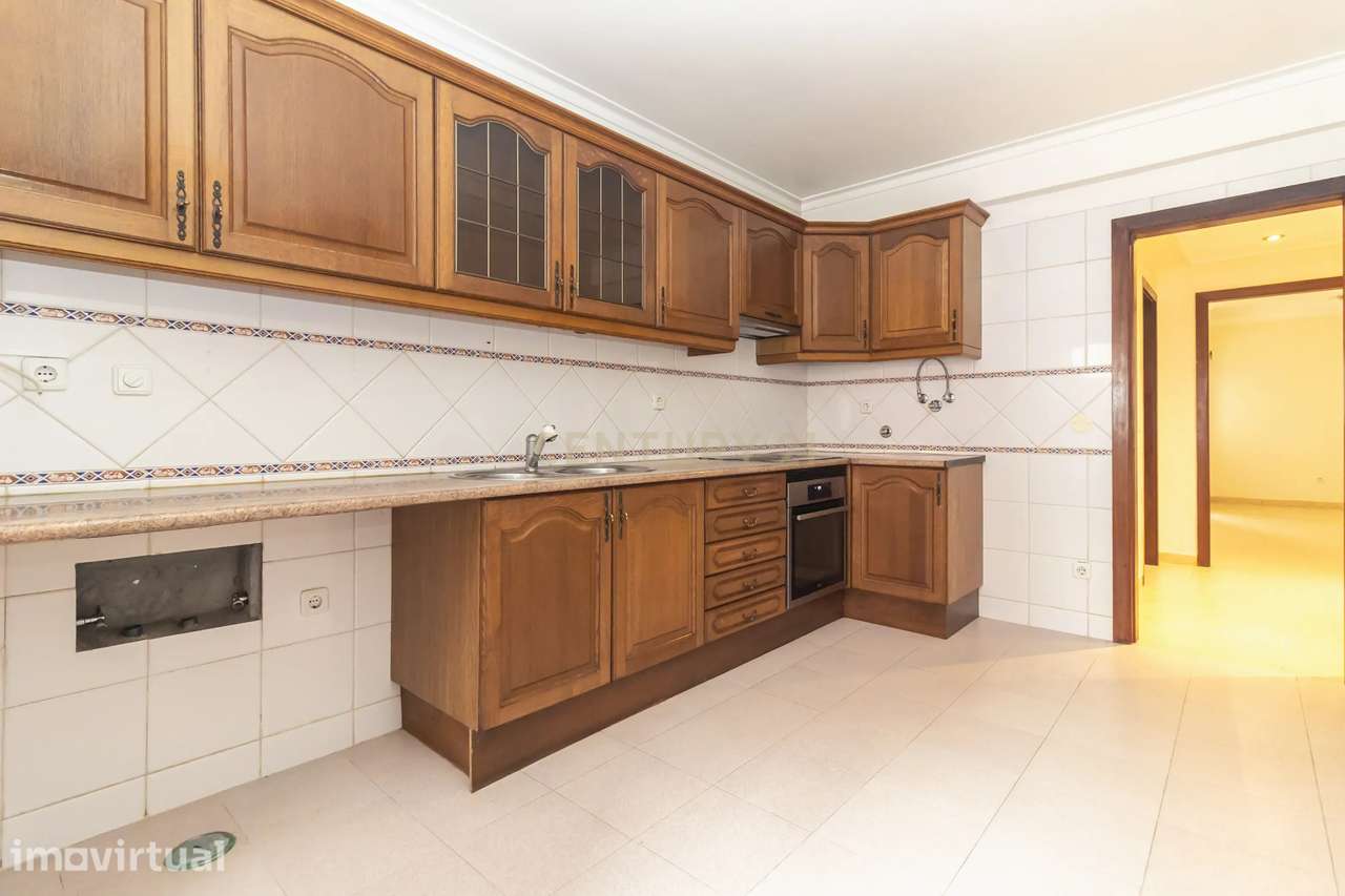 Apartamento T4 em Alhos Vedros, Moita - Oportunidade Única! - Grande imagem: 5/38
