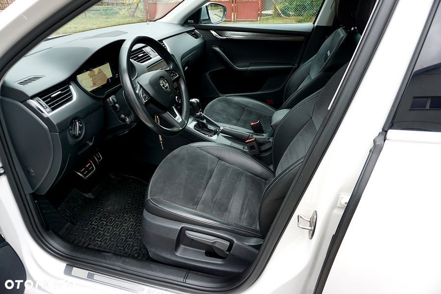 Skoda Octavia 2.0 TDI 4x4 DSG Scout - 21