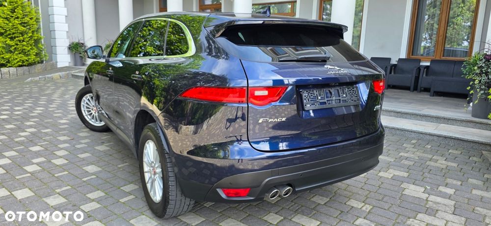 Jaguar F-Pace - 15