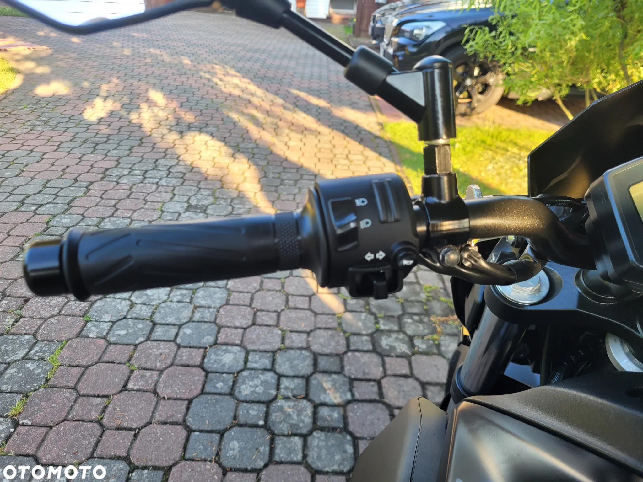 Yamaha MT - 27