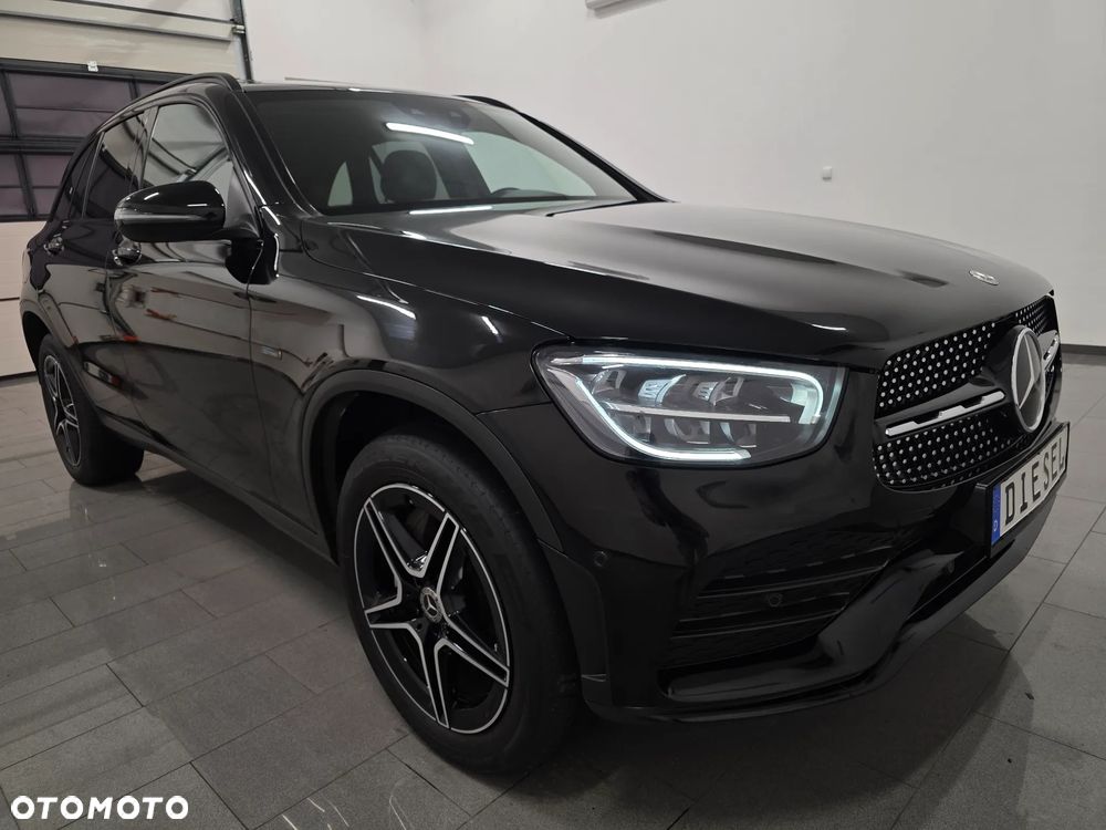 Mercedes-Benz GLC 300 de 4Matic 9G-TRONIC AMG Line Plus - 1