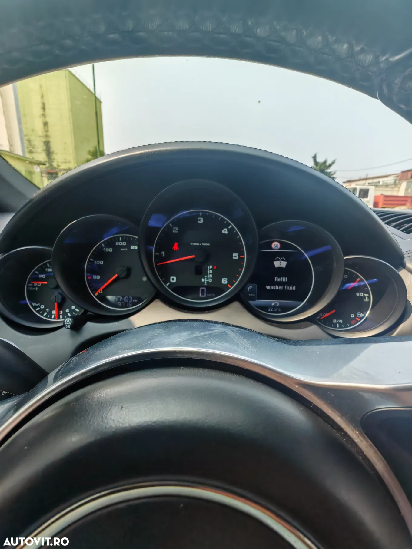 Porsche Cayenne 3.0 L - 2