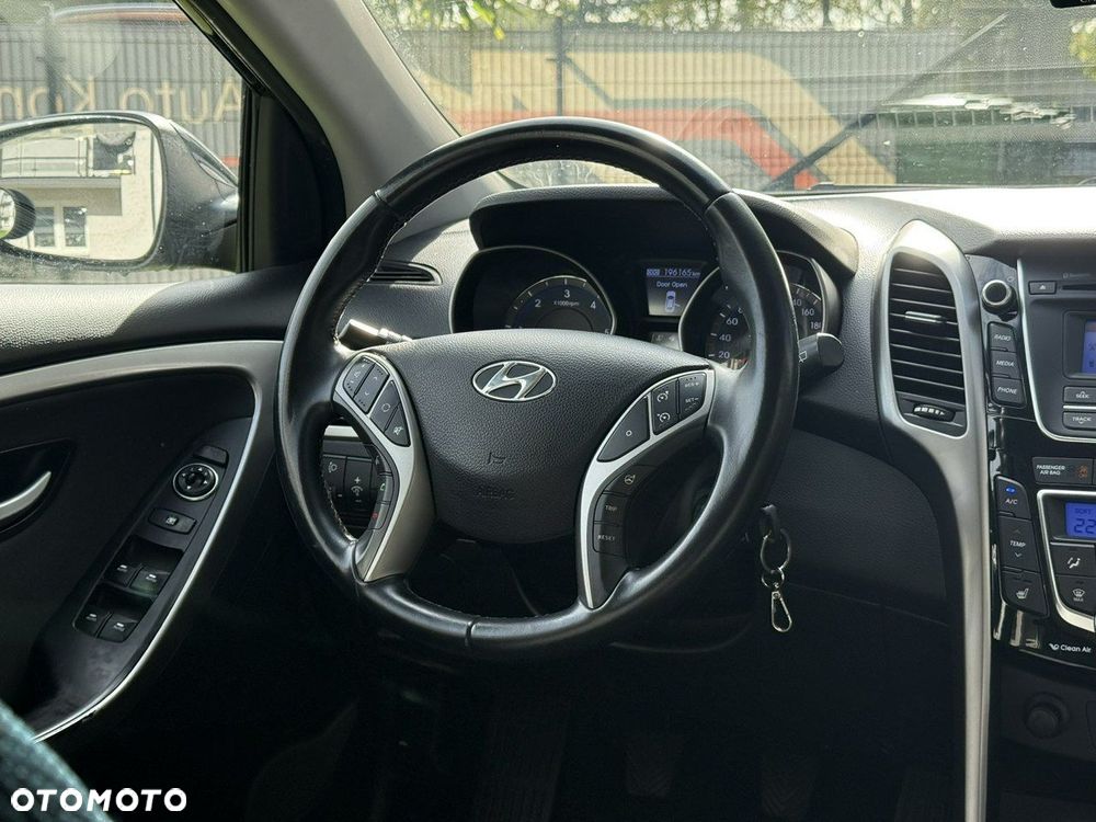Hyundai i30 - 12