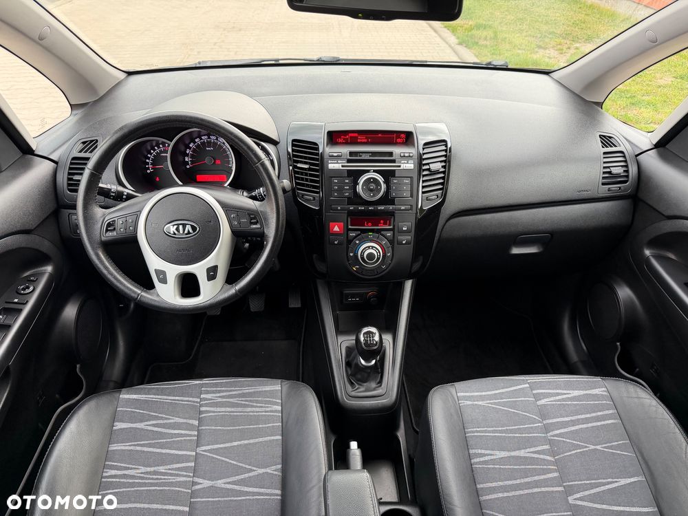 Kia Venga 1.6 CVVT Titanium Collection - 26