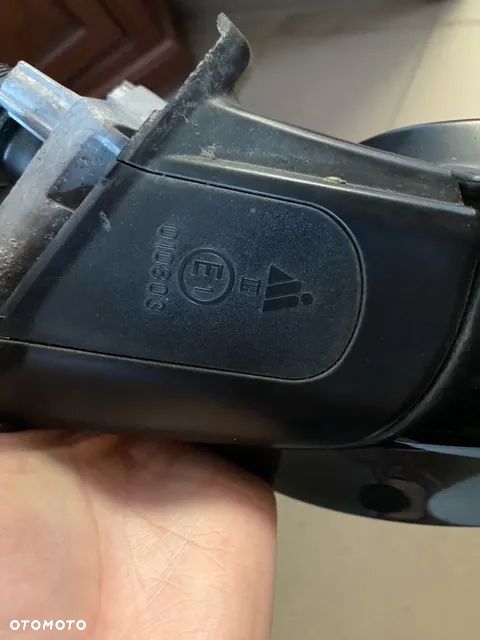 LUSTERKO LEWE 026356 PRAWE 010803 BMW E90 E91 E87 5 PIN  3 PIN - 4