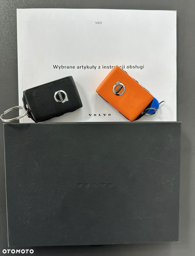 Volvo V60 B3 B DKG Essential - 35